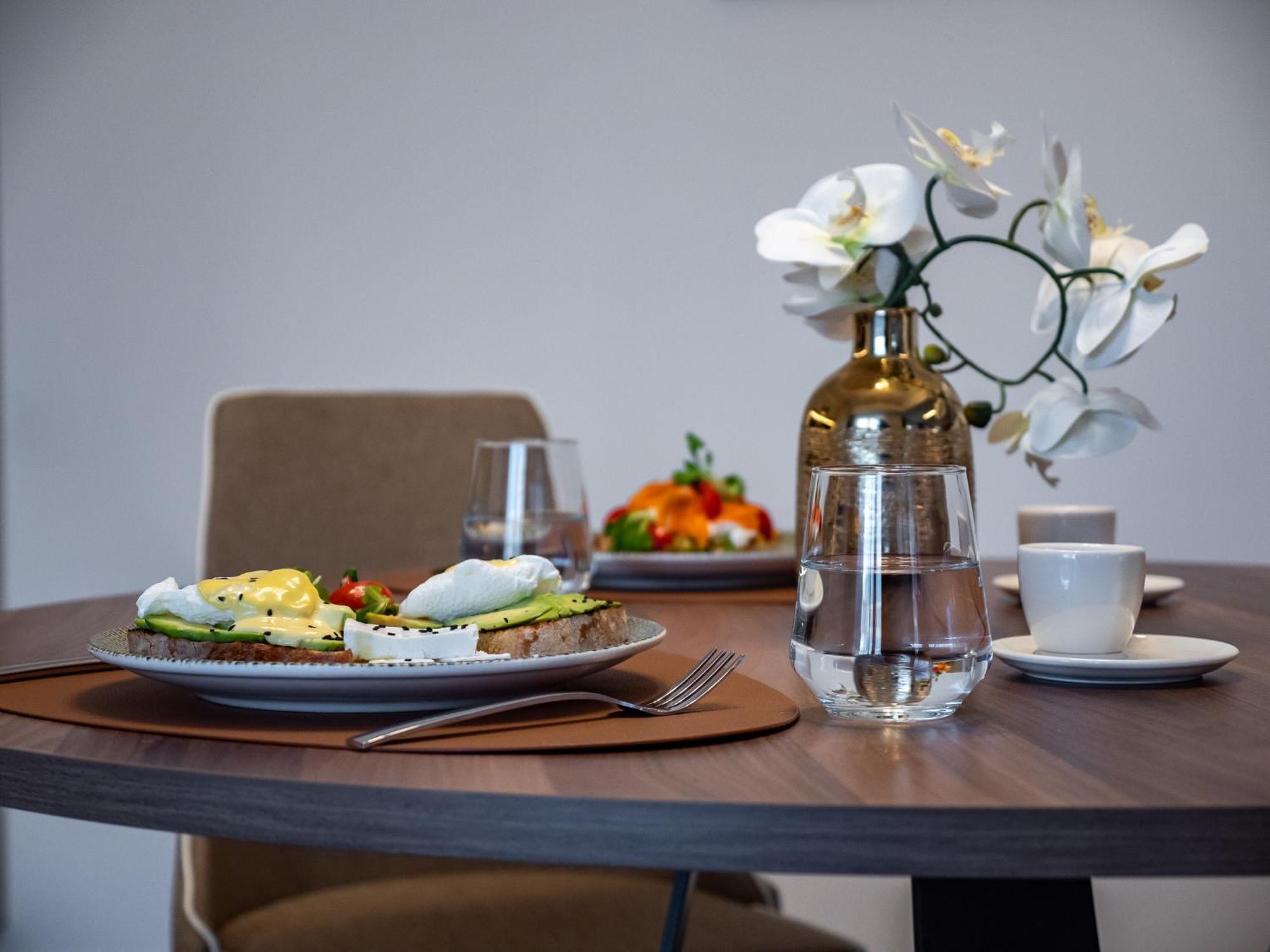 Novos Aparthotel Bucureşti Ngoại thất bức ảnh
