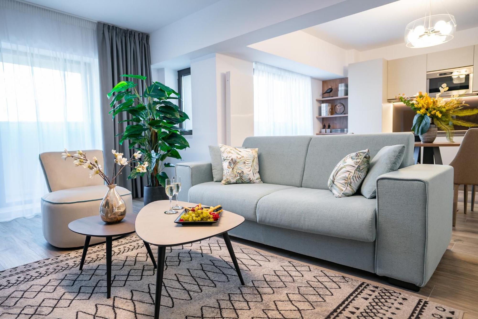 Novos Aparthotel Bucureşti Ngoại thất bức ảnh